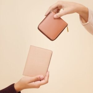 CLUTCHES AND WALLETS